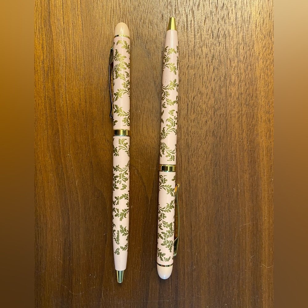Langham Hotel Pink and Gold Pen Set - Picture 4 of 7